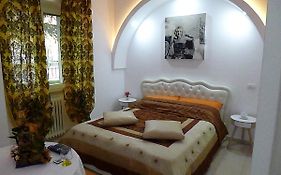 Everest Rooms